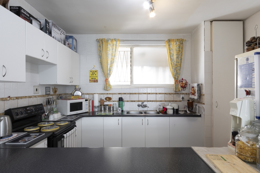 2 Bedroom Property for Sale in Strand Central Western Cape